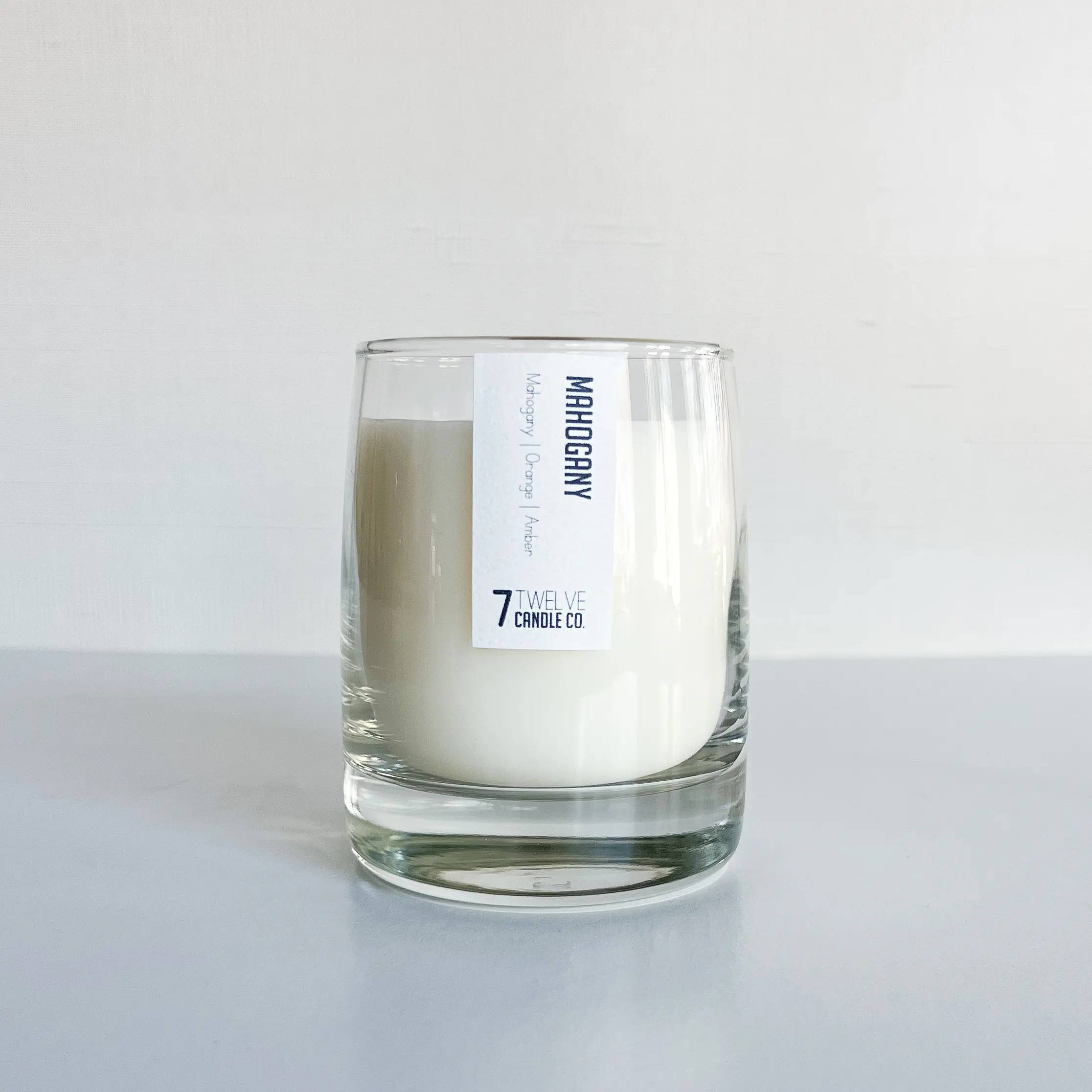 Mahogany | Scent notes Mahogany, Cedarwood, & Geranium Wood Wick Candle