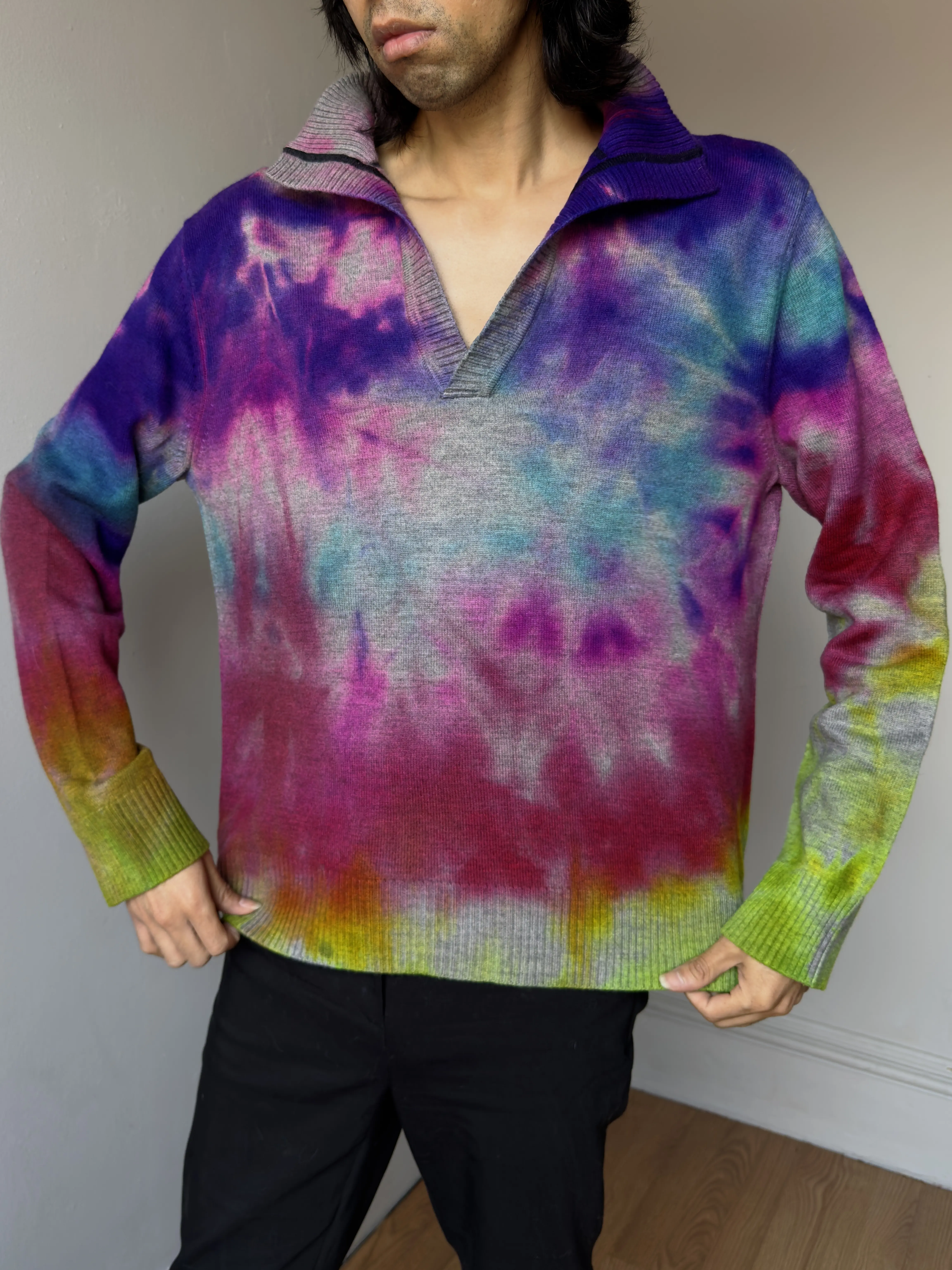 Women’s L grey rainbow sweater collared merino wool pullover
