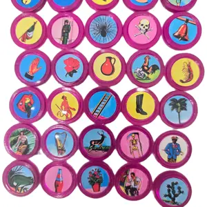 BARAJA DE LOTERIA EN PLASTICO tamaño moneda de cinco centavos.