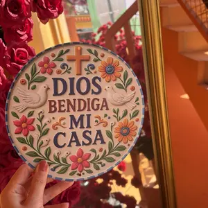 20*20cm.[1pc Spanish Wall tin sign] inkjet printing,1pc Spanish "God Bless My Home" Round Aluminum Wall Art, 8*8 Inches - Vibrant Floral & Bird Design with Cross, Perfect for Home, Room, Farmhouse, Porch, Bedroom Decor, Religious Wall Decor