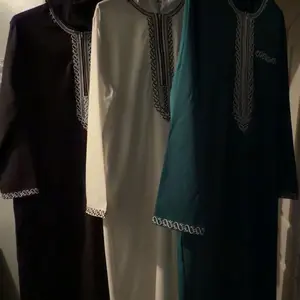 Men's Ethnic Pattern Embroidery Zipper Hooded Robe, Traditional Long Sleeve Pocket Jubba Modesty Thobe for Daily Wear, Men's Islamic Clothing for All Seasons, Traditional Arabic Robe