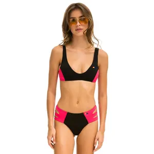 HI-WAISTED SIDE CUT OUT COLOR BLOCK FULL COVERAGE BRIEF BIKINI BOTTOMS - BLACK // RED