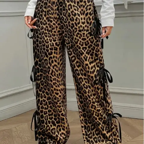 [Plus Size] Leopard Print Tie Side Pants, Casual Street Trousers, Fashion Casual Comfy Pants for Daily Wear, Women's Bottoms for All Seasons