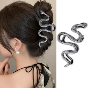 Metal Black Snake Gothic Hair Claw Clip for Women's Thick Hair, 1 count, Halloween Hair Decorations, Hair Accessories
