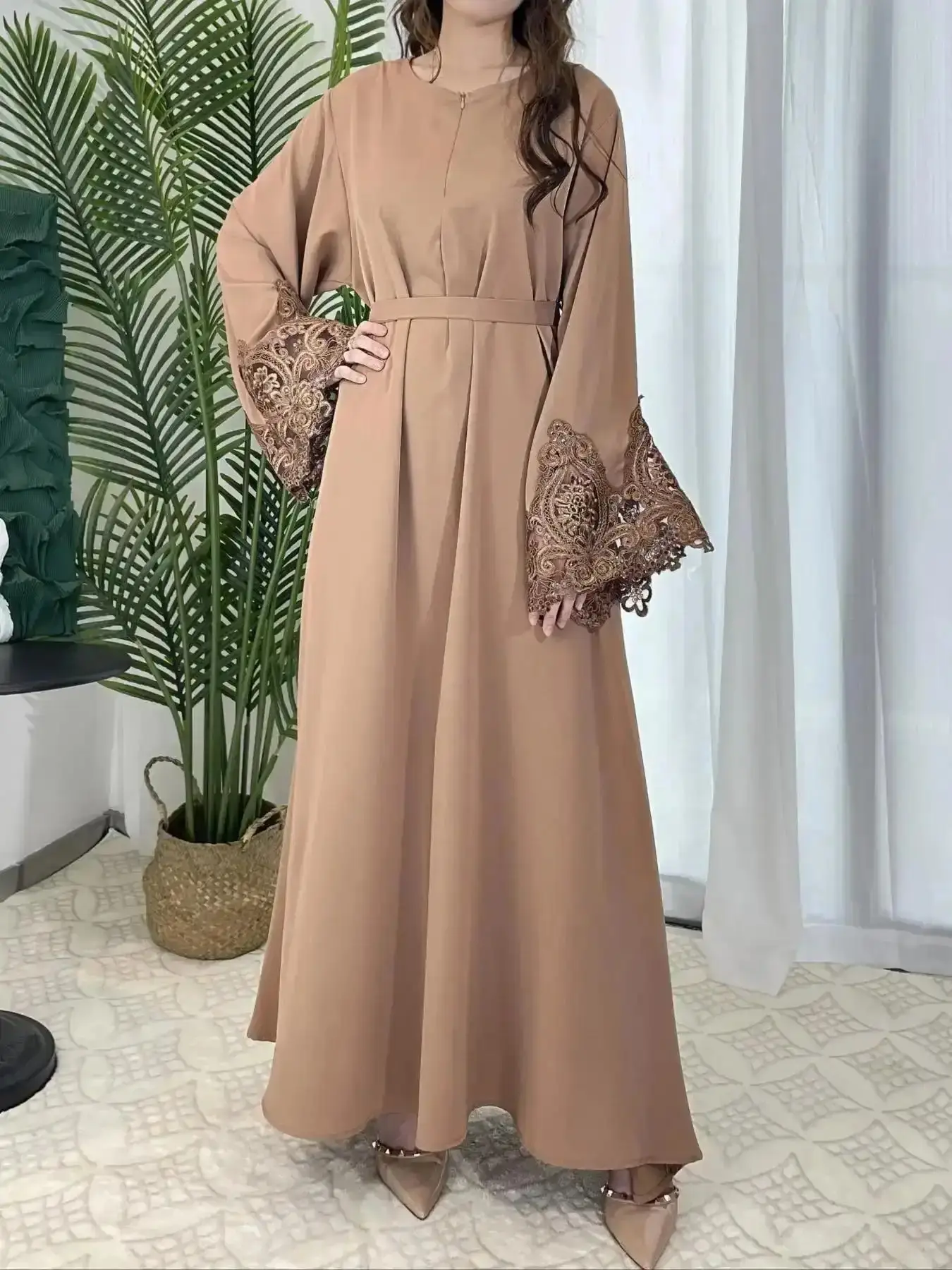 Arabic Clothing-Contrast Lace Long Bell Sleeve Loose Maxi Arabian Dress with Belt, Summer Outfits 2024, Modest Style Dress, Islamic Modesty Clothes, Elegant Kaftan Muslim Dress, Islamic Clothes Caftan for Women