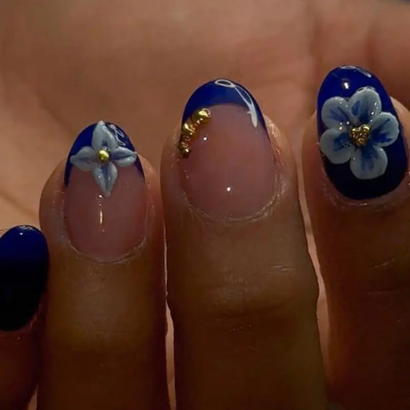 24pcs Flower Nails Short Oval Press-On Tips, 3D Gel Petals, Blue French Nail, Small Beads Decor, Summer Manicure Essentials, Diy Manicure Kit, Diy Fake Nails