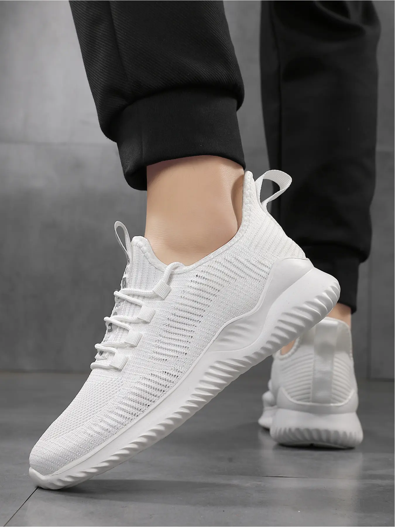 Men's One-piece Fly Knit Mesh Sneakers, Lightweight Soft Cushion Breathable Fashionable Trendy Knitted Running Shoes, Versatile Daily Commute Casual Male Footwear