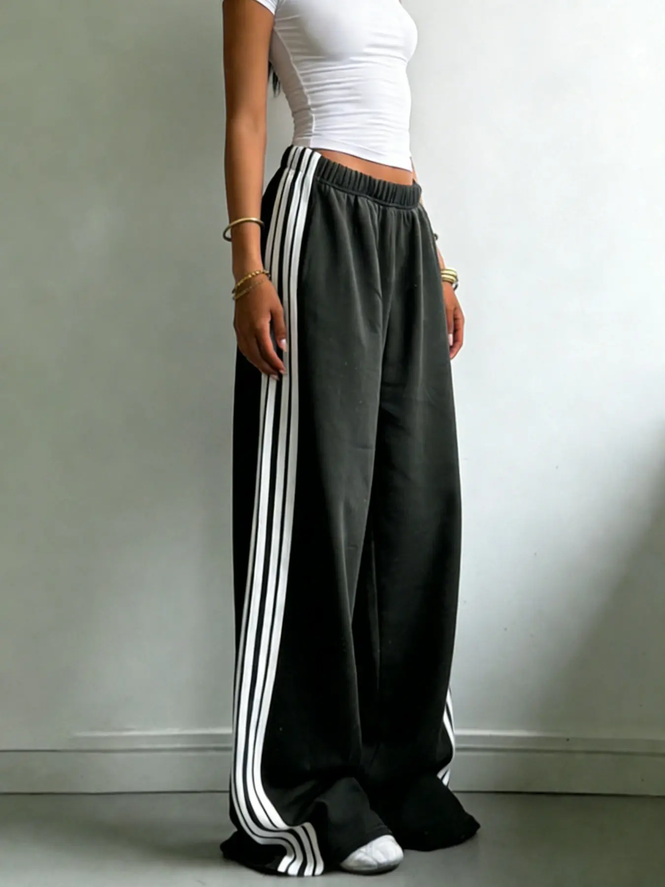 Women's Striped High-Waisted Loose Fit Long Pants, Casual Streetwear Joggers, Vintage Hip-Hop Style, All Seasons