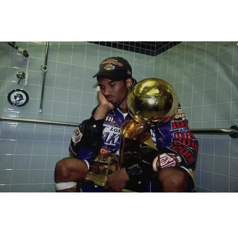 New Tapestry Kobe Bryant Championship Trophy Iconic Basketball Motivational Inspirational Tapestry Suitable for Party, Bedroom Bedside Decoration, College Dorm, Gift, Room Wall Hanging, Wall Background