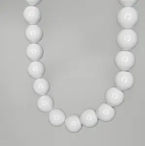 Fey White Beaded Necklace (Collar)