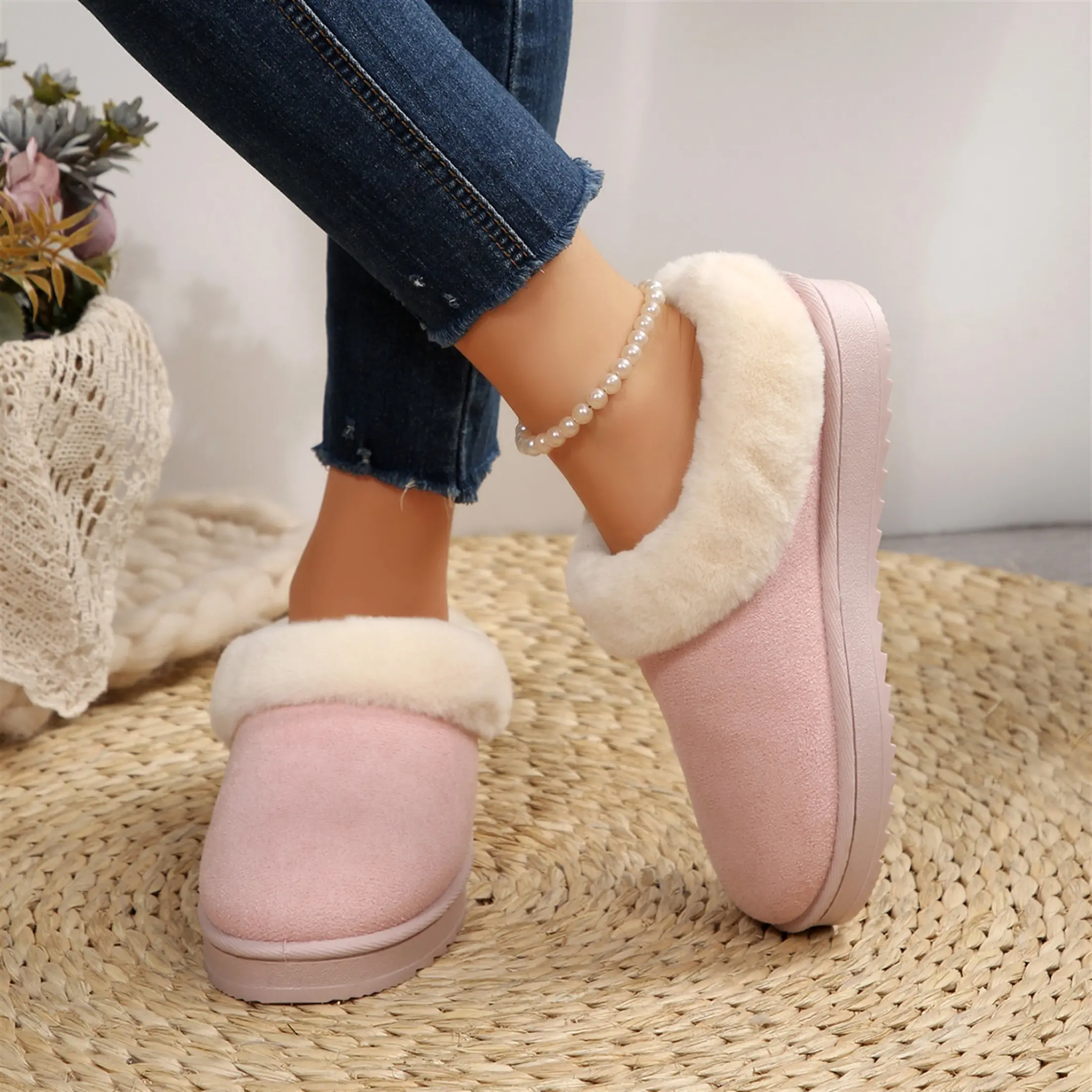 Platform Slippers for Women with Plush Collar Fashionable Comfortable Anti-Slip Winter Home & Outdoor Footwear Classic Walking Shoes