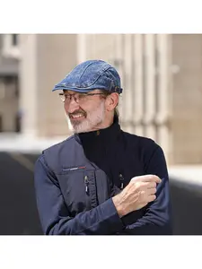 Lightweight denim beret for both men and women in spring and summer, washed and vintage finish, ideal for matching with jeans. Adjustable head circumference, stylish painter hat, retro distressed cap.