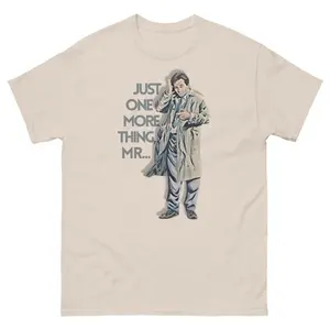 Vintage Detective Quote T Shirt Retro 70s Mystery TV Graphic Tee Classic Trench Coat Style Top Cult Cinema Gift Shirt