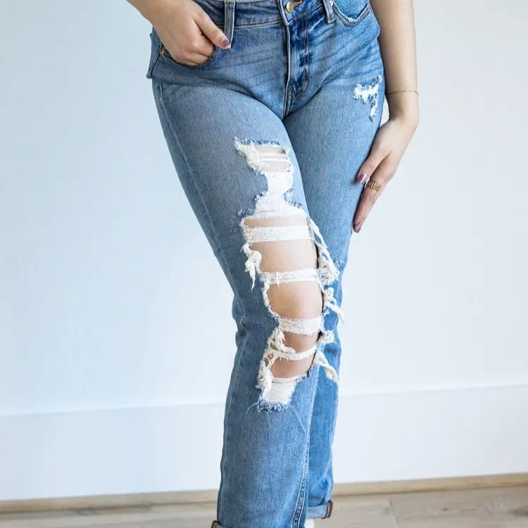 Frankie Mid Rise Girlfriend Jean