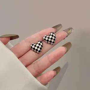 Checkered Heart Stud Earrings | Korean Dainty Elegant Versatile Earrings | Foresty Ins-Style New Arrival Ear Jewelry