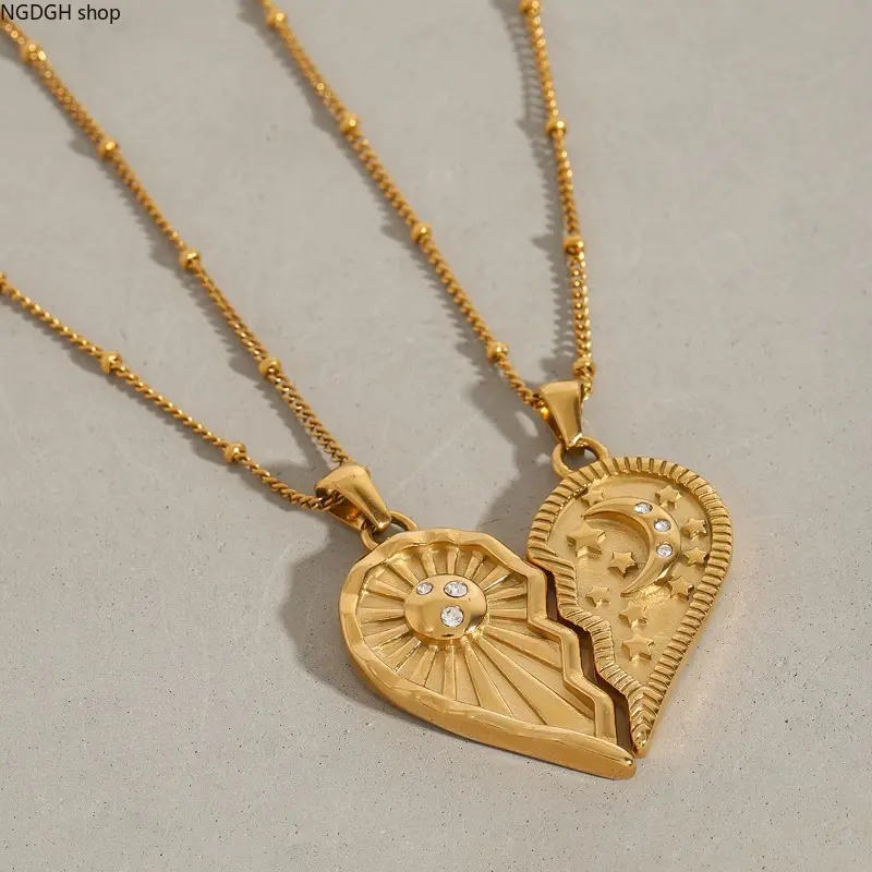 Sun & Moon Necklace Set for Couples, Gold Plated Heart Pendants with Magnetic Link, Waterproof Romantic Anniversary Gift for Long Distance, Husband And Wife Gifts, Couple Necklaces, Unisex, Elegant, Dainty Heart Necklace, Decorative Necklace