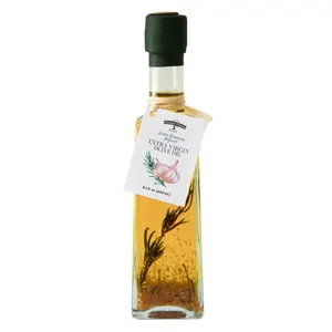 Hongar Farms: Garlic & Rosemary Infused Olive Oil (240 ml)
