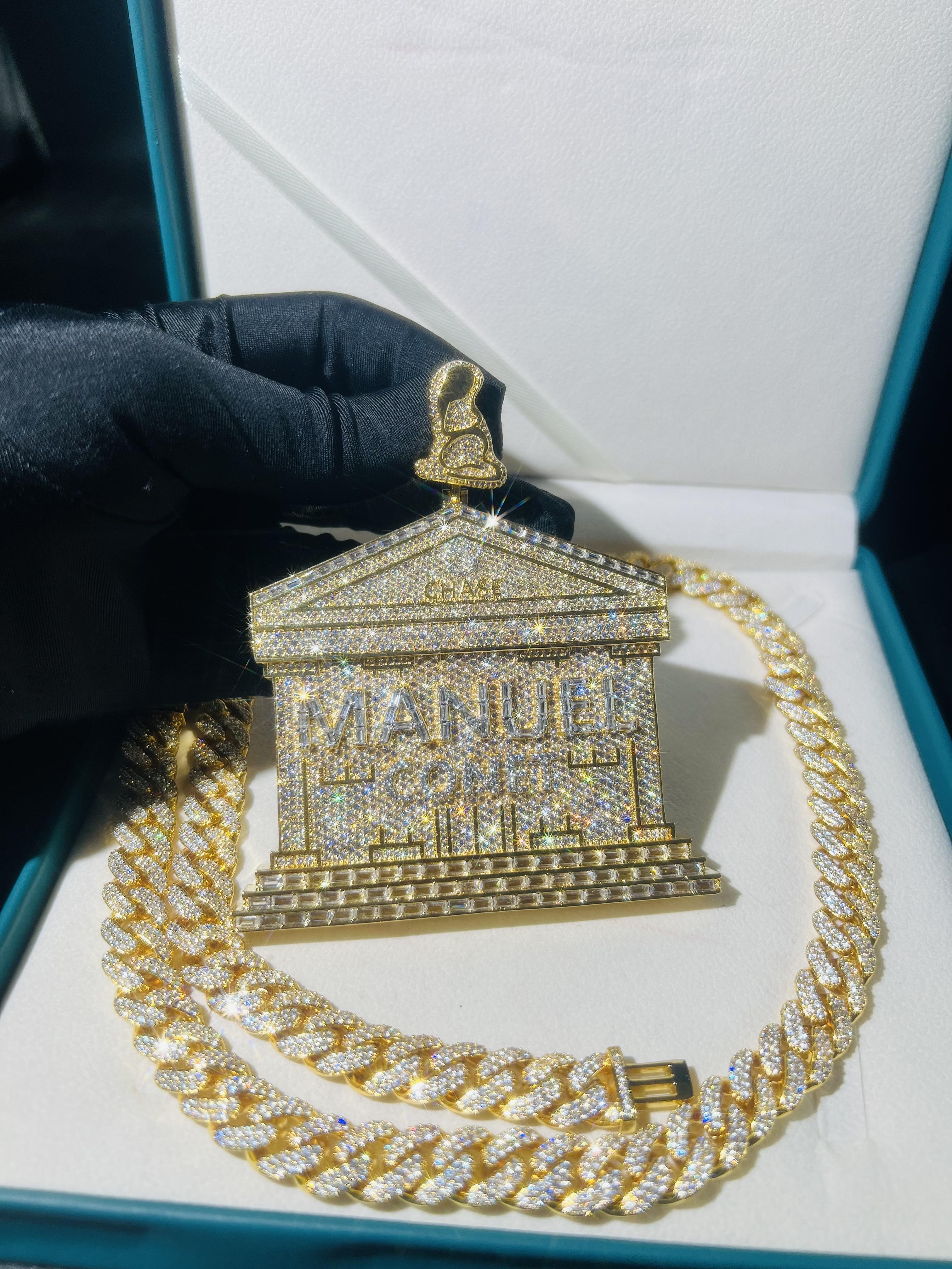 Customized chilled building pendant, luxury house hip-hop style pendant gold-plated electroplated pyroxene hip-hop jewelry commemorative gift anniversaryFree Shipping+7-15 Day Delivery