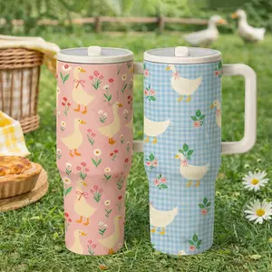 AuraCup 1pc 40oz Insulated Tumbler with Handle and Lid, Quencher Tumbler, Duck Floral Pattern Stainless Steel Travel Mug, Pastel Style Large Capacity Vacuum Cup for Coffee Tea, Keeps Cold 12 Hours Hot 6 Hours, Gift for Home Office Outdoor Use