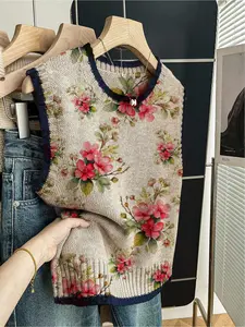 1 piece Spring and summer casual style, Casual Sleeveless Ribbed, loose round-neck sleeveless woolen knitted top with patchwork floral prints for women