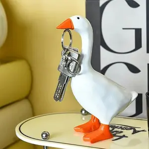 Iron Magnet Duck Statue, Car Key Holder, Resin Craftsmanship, Decorative Iron Item, Unique Gift Idea, Creative Decoration