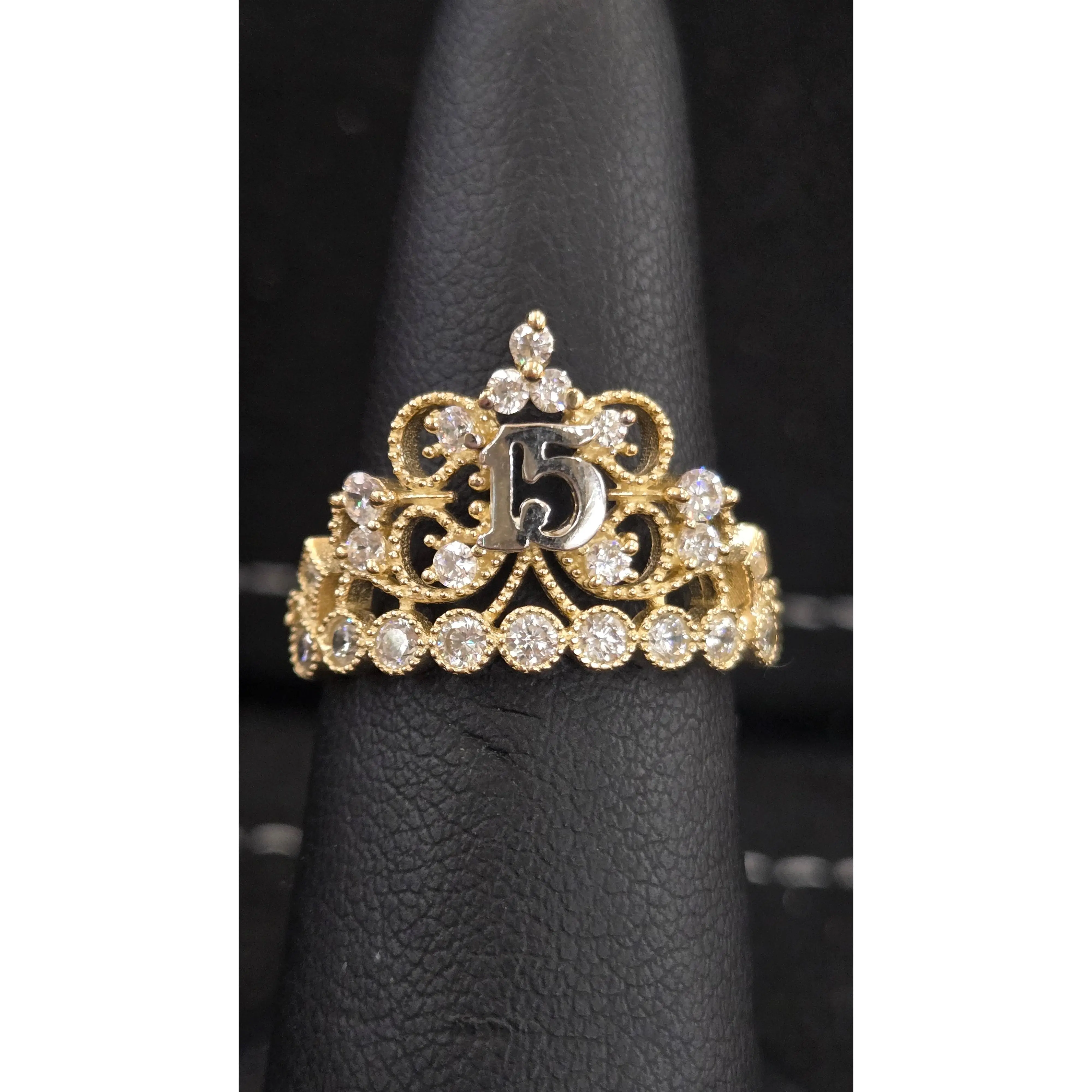 14k Quinceañera ring