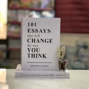 101 Essays that will Change the way You Think