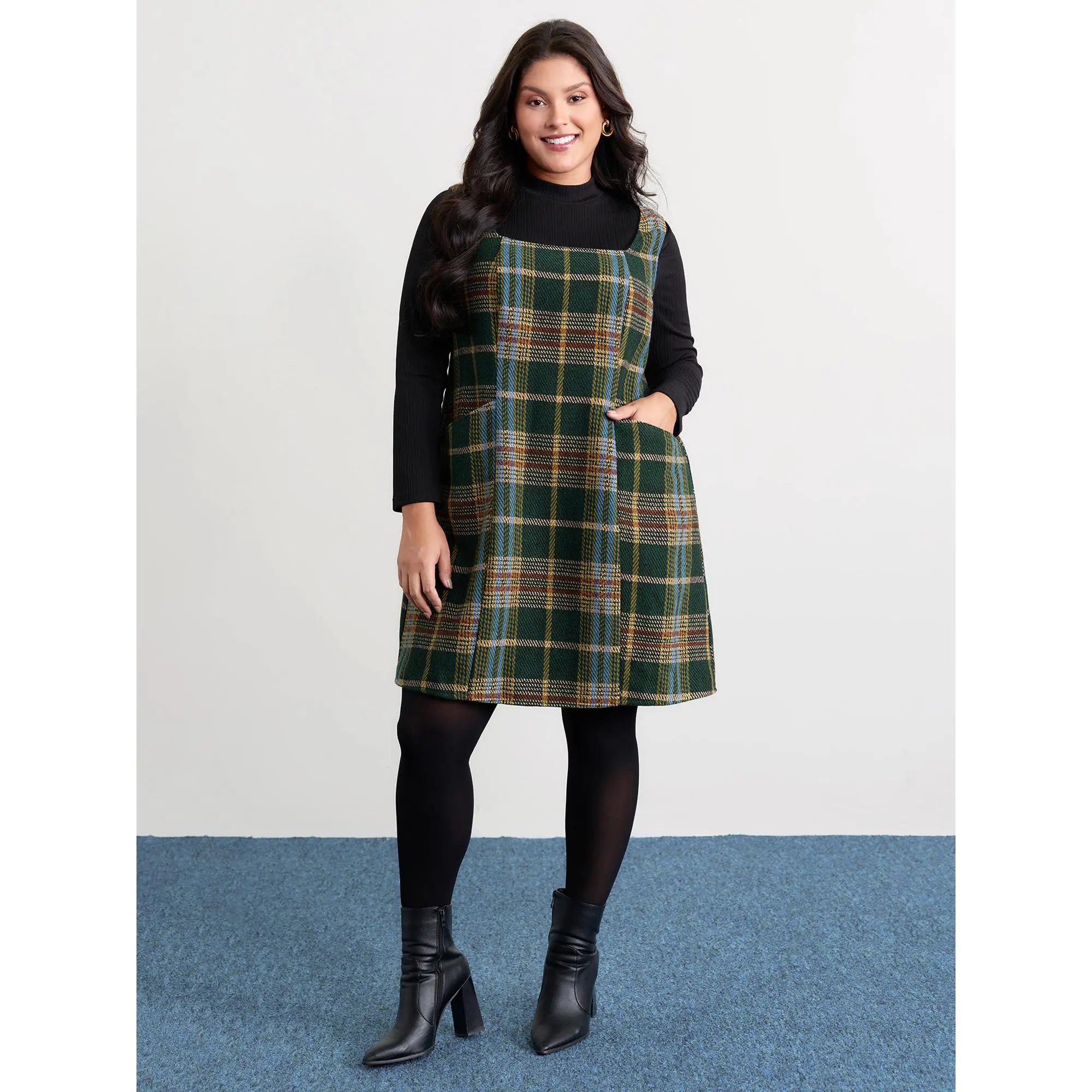 BloomChic Women's Plus Size Casual Plaid U-Neck Sleeveless Knee-Length Dress - Smooth Fabric Shell, Slanted Pockets, Pull-On Closure, Regular Fit, M-6X, Cold Wash, Cool Iron, Summer Wear