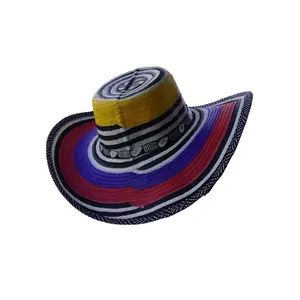 Sombrero Vueltiao Colombiano - Traditional Colombian Hat with Vibrant Colors and Unique Design