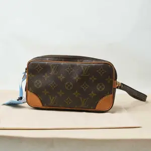 Pre-owned Louis Vuitton Camera Box 22 Monogram Canvas Top Handle Clutch Bag Gold Hardware