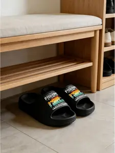 1 Pair Fishing Themed Letter Printed Thick Sole Slippers, American Retro Outdoor Style, Non-slip Soft Sole Open Toe Slides, Indoor & Outdoor Dual-use Bathroom Slides