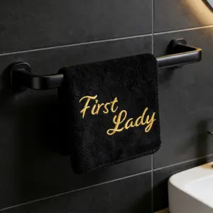 1pc, 30X30Cm 400Gsm Ultra-Fine Microfiber Embroidered Hand Towel, Ideal As a Humorous Gift for Bathroom Decor, Suitable for Mother'S Day And Father'S Day, birthday gift for a good friend