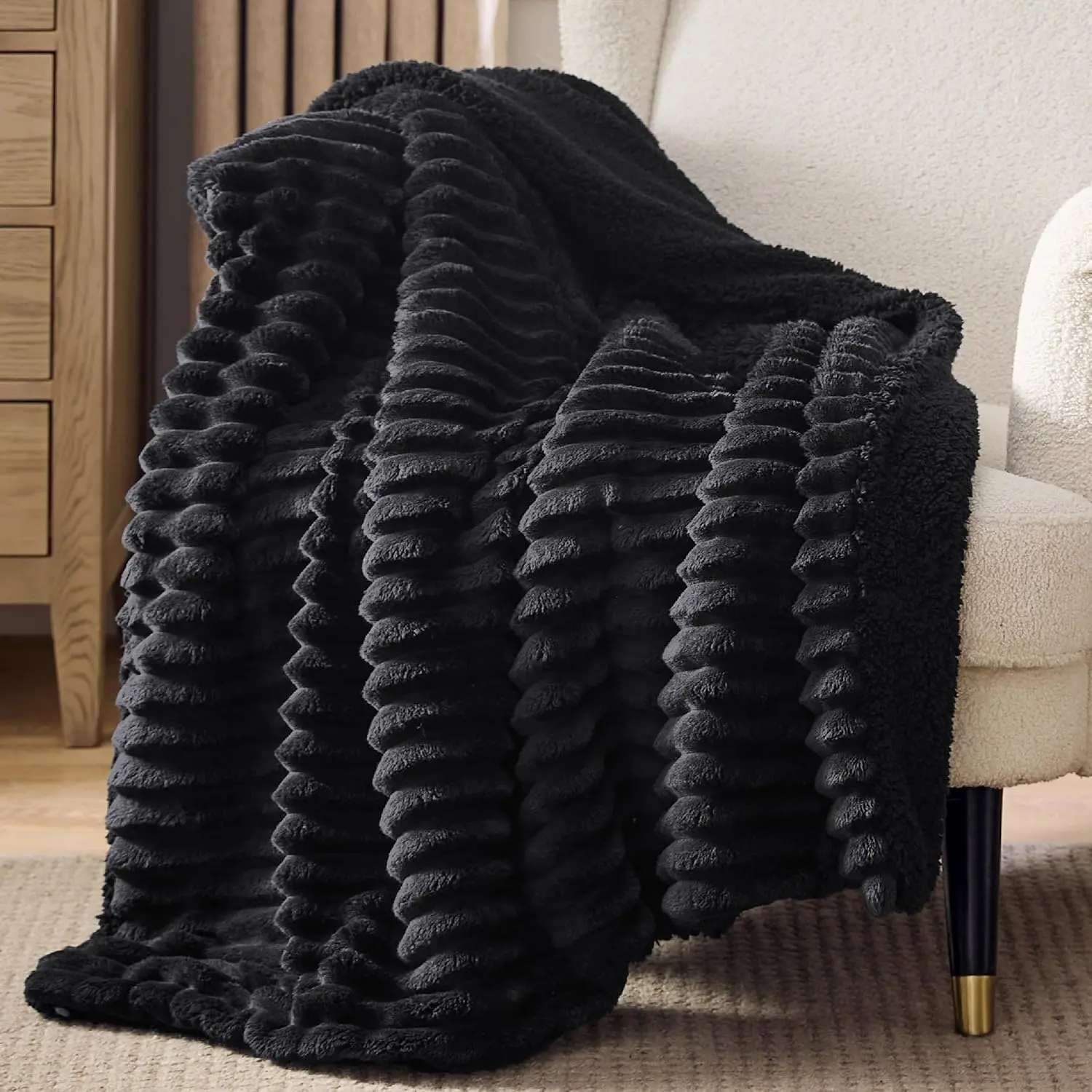 Sherpa Throw Blanket for Couch - Cozy, Soft Fluffy, Super Thick Warm Winter Blanket, 50x60 Inches, Black Plush Gift for Women, Cozy Throw Blanket, Soft Fluffy Blanket