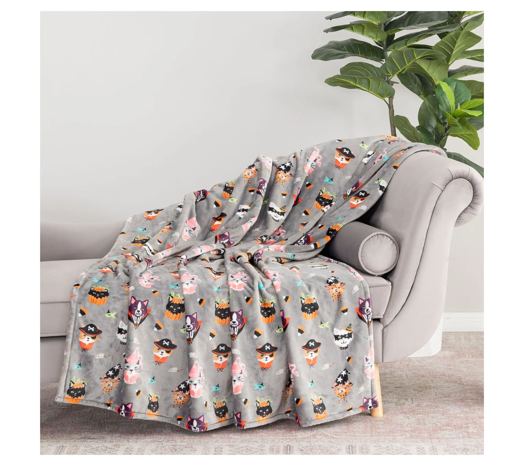 Berkshire Halloween Printed Plush 60x70 Throw Berkshire Halloween Printed Plush 60x70 Throw