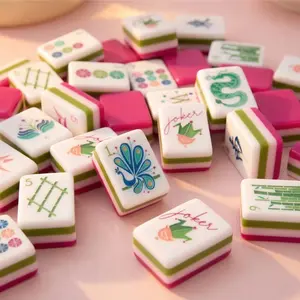 American Mahjong Sets Acrylic Mahjong Sets Engraved 160pcs Premium Quality Mahjong Sets for Entertainment