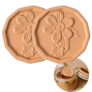 2 Pack Brown Sugar Saver, Terracotta Brown Sugar Saver with Elegant Leaf Design, Reusable Brown Sugar Keeper Terra Cotta Sugar Softener Container Disc for Food Storage Containers, Reusable and Food Safe