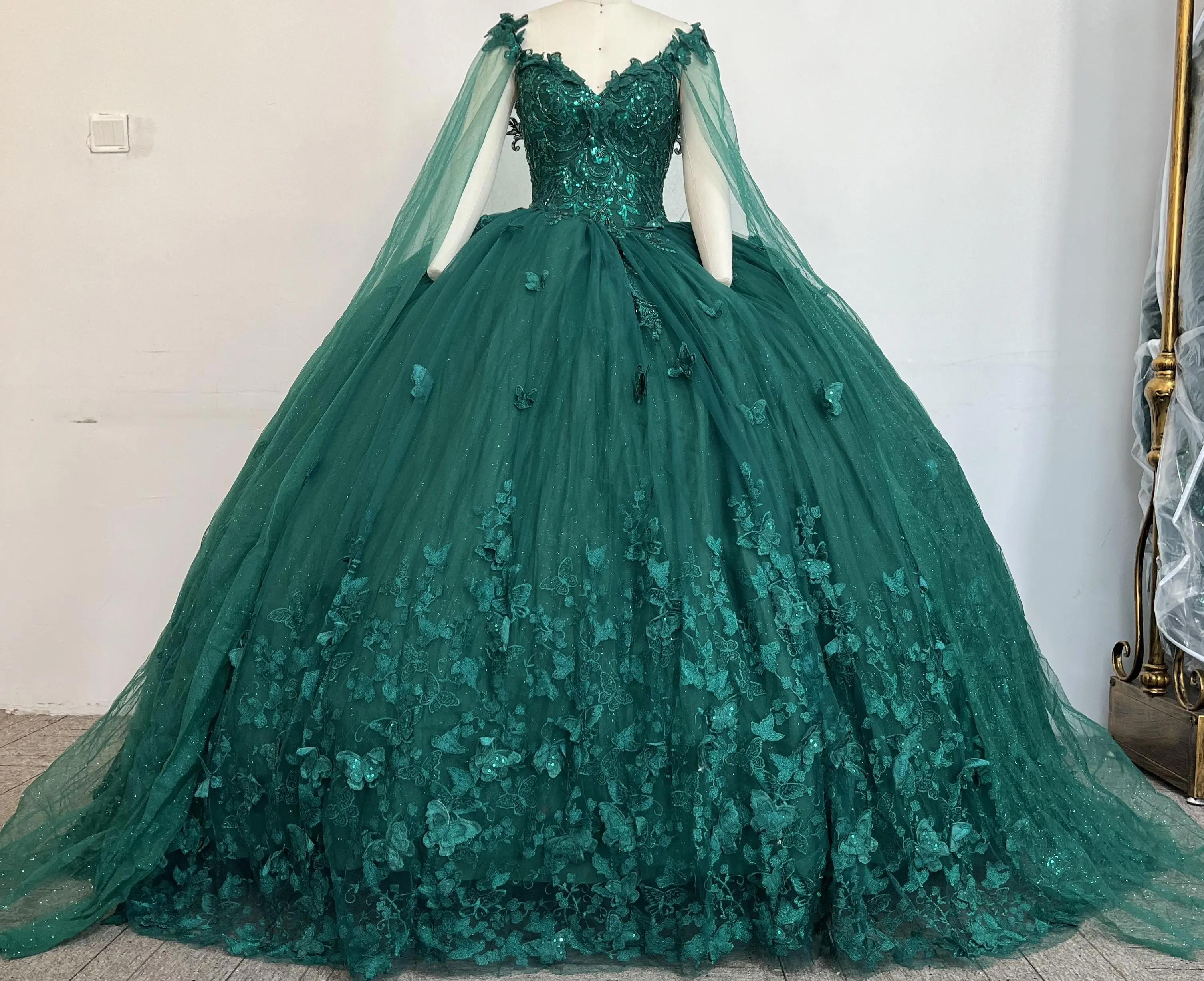 NO.39 Flowers and Metallic Lace Sparkle Tulle Quinceañera Dress With a cape bodycon party plain mature blue dress quince sequin dress Formal Womenswear party maxi Wedding Ceremony