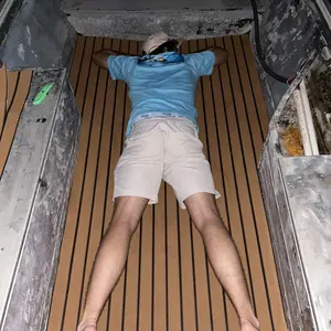 VEVOR Boat Flooring, Various specifications, EVA Foam Boat Decking, Non-Slip Self-Adhesive Flooring, Rolls of Marine Carpet for Boats, Yacht, Pontoon, Kayak Decking