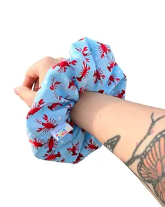Oversized Lobster Scrunchie – Coastal Hair Tie, Beach-Themed XL Scrunchie, Cute Nautical Hair Accessory for Women & Girls