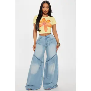 Baja Babe Seaming Wide Leg Jeans - Light Wash