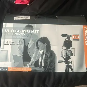 Smartphone vlogging kit