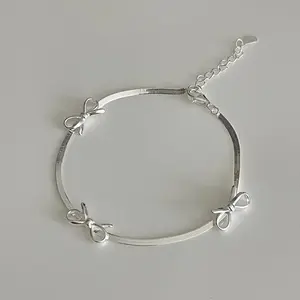 Fashion Sweet Bow Bracelets for Women Girls Sparkling Delicate Ribbon Bowknot Snake Bones Chain Bracelet Party Jewelry Gifts