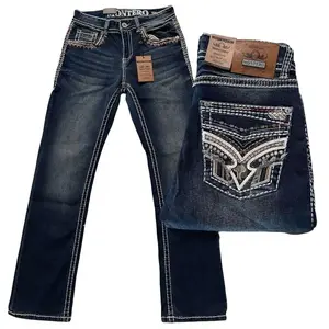 PANTALON MODERNO BOOT MT4632 MEZCLILLA STRECH MED BLIE Y BORDADOS CAFE Comfortable & Flexible Modern Boot Design for Casual Wear