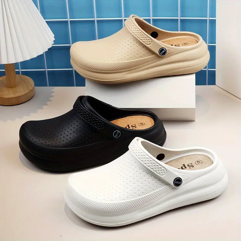Casual Thick Soled Non Slip Beach Shoes with a Easy Design And Closed Toe