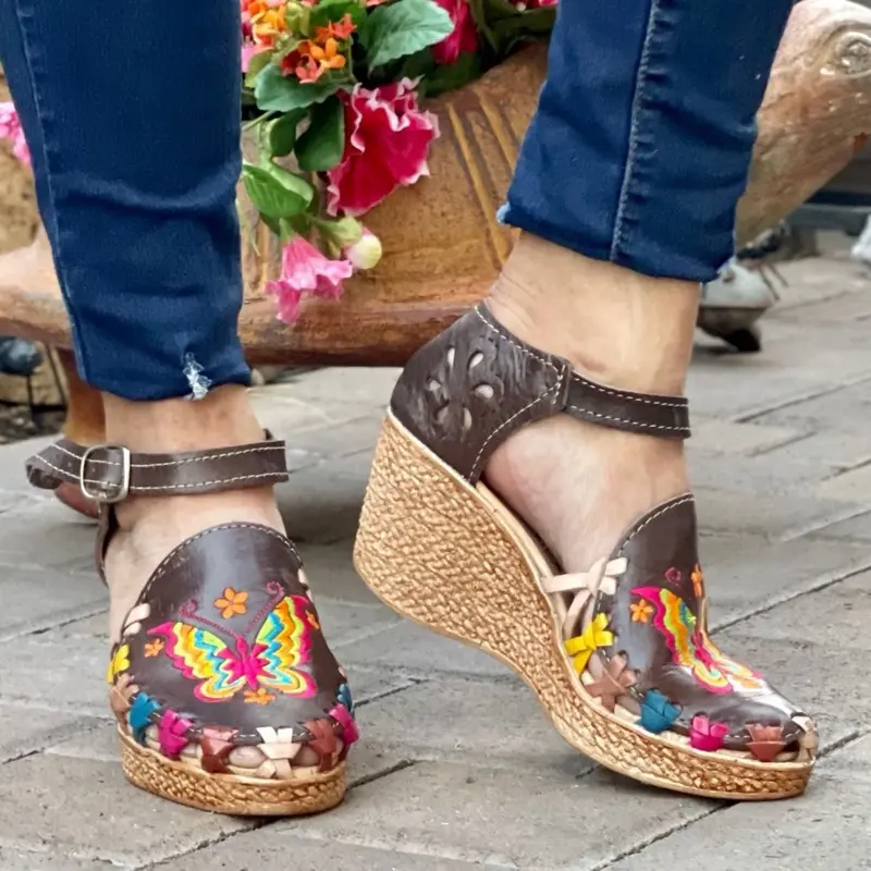 Media plataforma mariposa - Mexican leather wedge  - huaraches handmade sneakers, Walk with style Flatform Women shoes, handcrafted huaraches leather - huaraches de piel - Mexican shoe hecho a mano en México butterfly design
