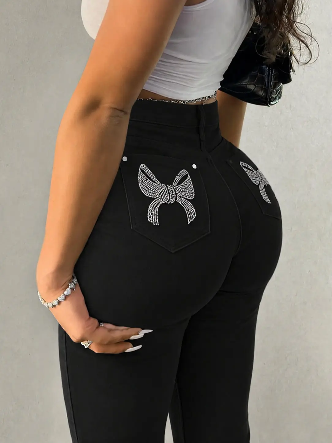 Women's Trendy Stretchy Mid-Rise Flare Bootcut Curvy Denim Pants, Womenswear Bottom Women's Trendy Stretchy Mid-Rise Flare Bootcut Curvy Denim Pants, Womenswear Bottom