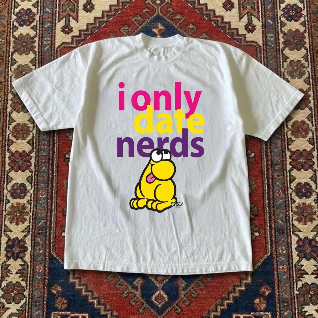 White I only date nerds graphic tee Gildan heavy cotton t-shirt