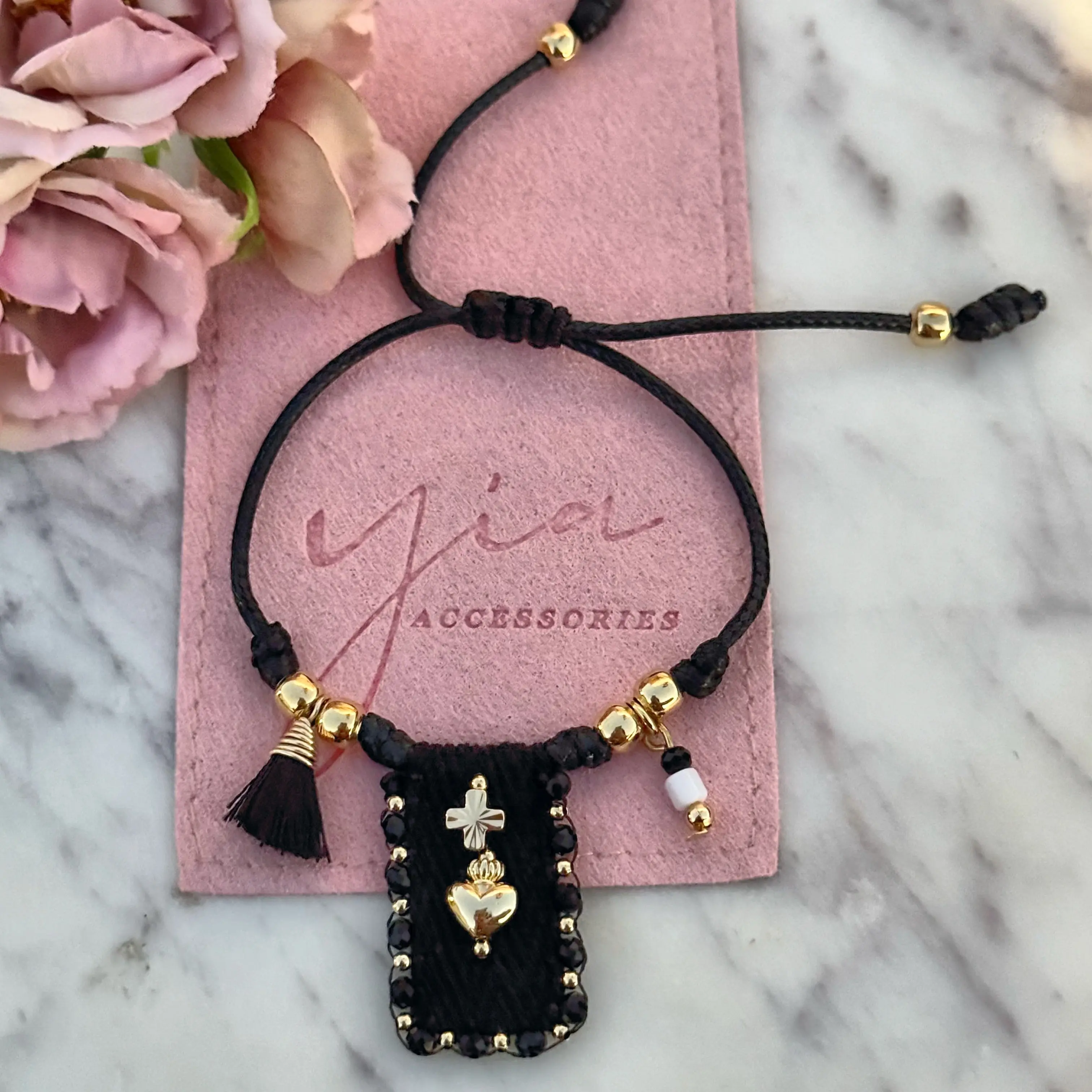 Women's Gold Plated Link Bracelet with Beaded Sagrado Corazon Scapular Charms, Adjustable 9-Inch Fashion Jewelry, Gold-Plated Metal, Luxe, Heart Beads, 9 Inches, Casual, All Seasons, Sacred & Stylish