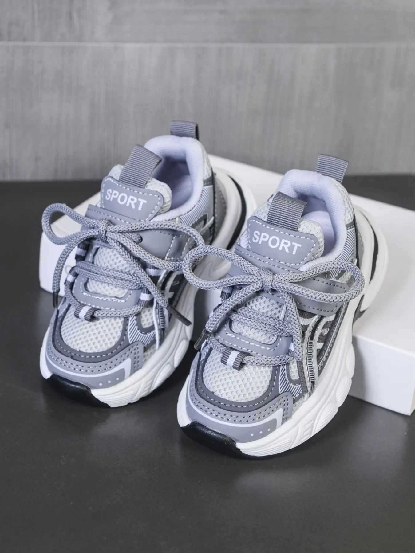 Silver Color Kids Dad Shoes, Breathable Mesh Upper, Thick Sole Cushioning, Casual Patchwork Design, Unisex Spring & Fall Sports Sneakers, Thick Soled All Match Trainers