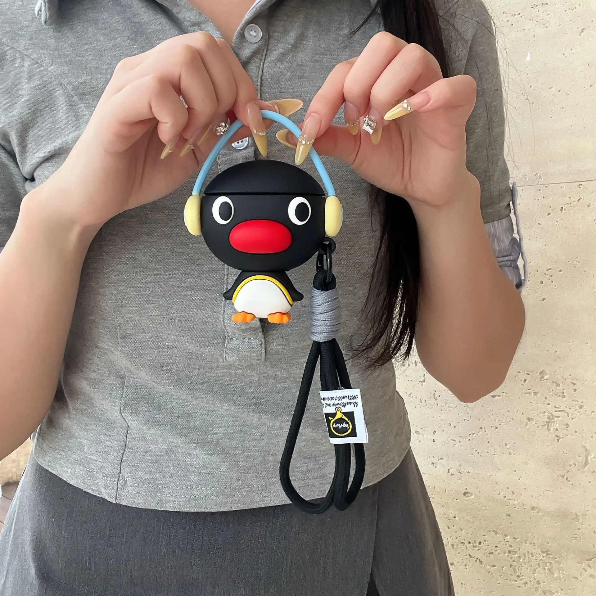 1 piece Penguin earphone case for wearing headphones, Detachable, Removable body, Portable wireless Bluetooth earphone case, Earbuds, drop resistant, Lightweight, Protection, durable, Airpods Compatible, suitable for AirPods pro/1/2, Electronic